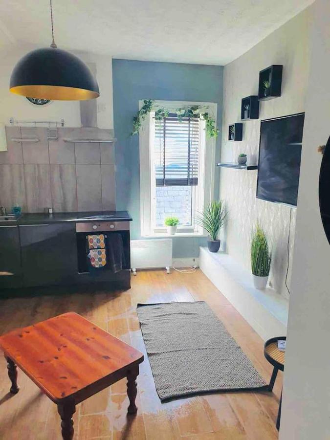 Cosy Top Floor Flat! Self Check-In & Free Parking Apartment Blackpool Exterior foto