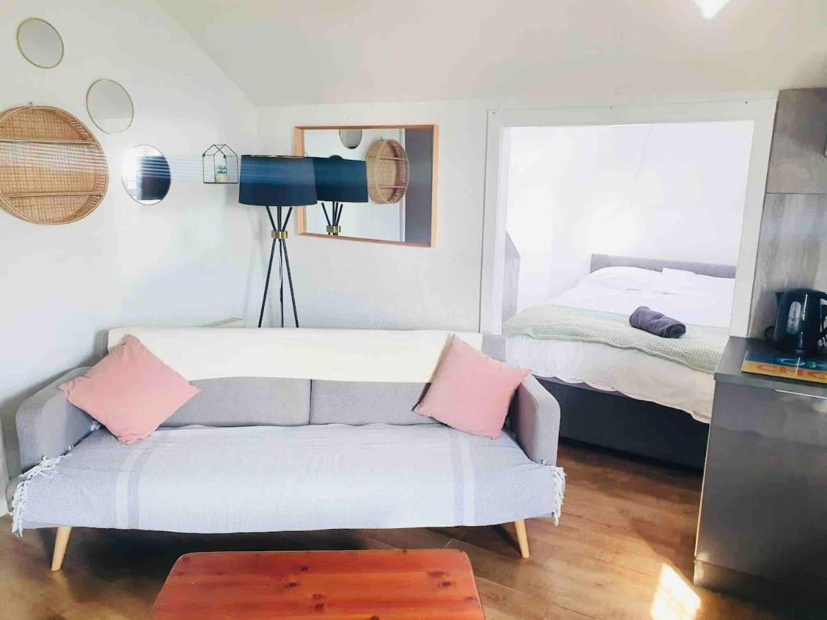 Cosy Top Floor Flat! Self Check-In & Free Parking Apartment Blackpool Exterior foto